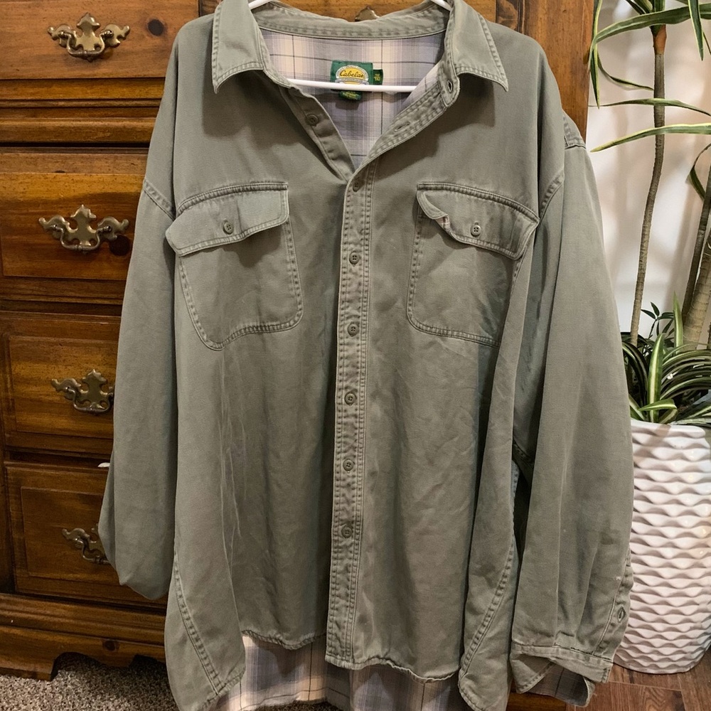 CABELAS BUTTON DOWN LONG SLEEVE JACKET - PLAID - VERY SOFT AND THICK - 3XL TALL